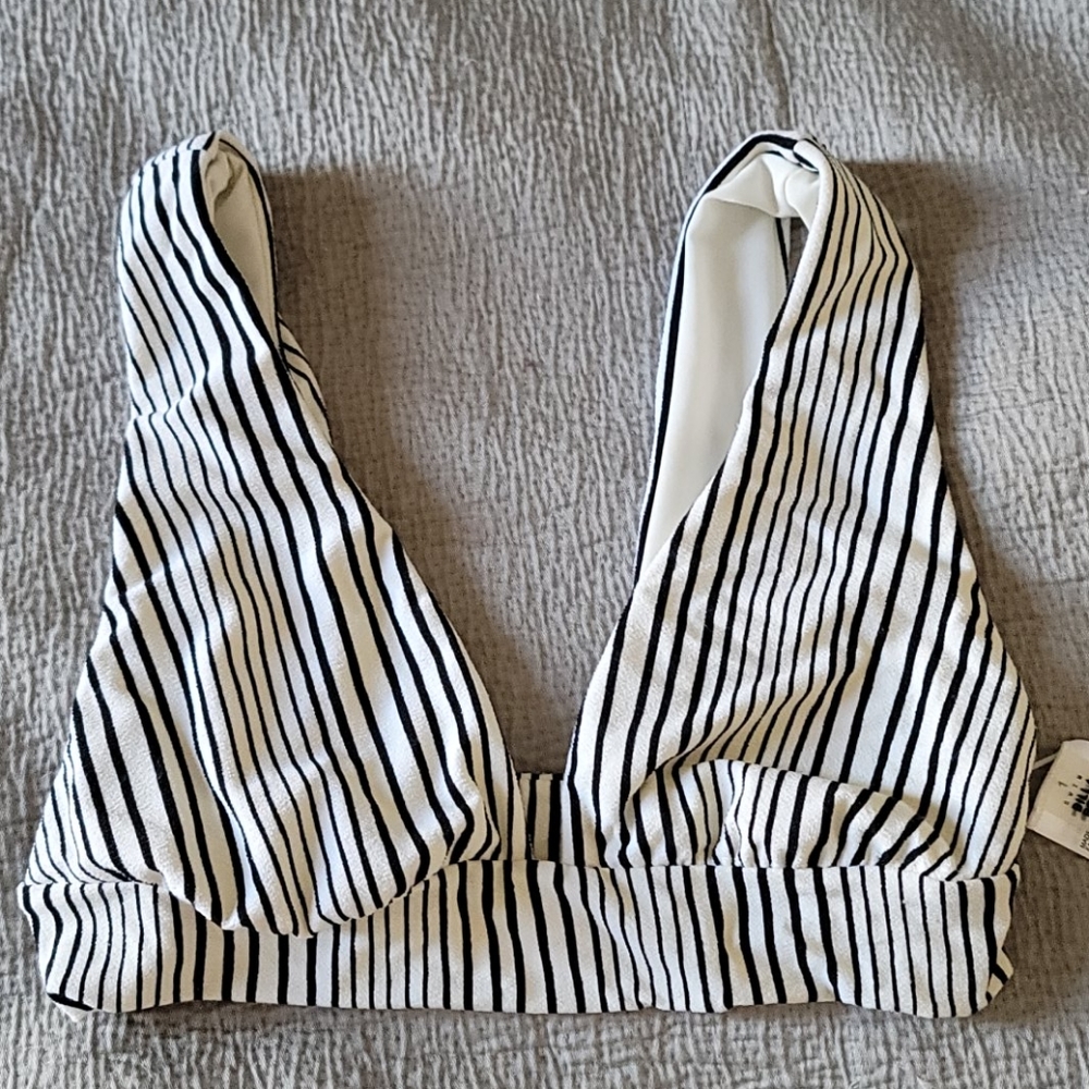 Billabong XL top nwot
